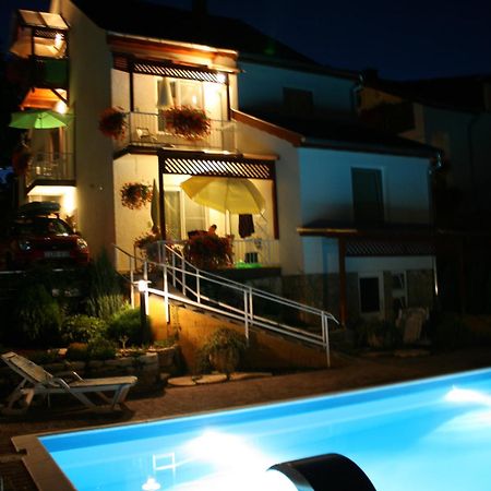 Apart Hevizi Haz Bagian luar foto