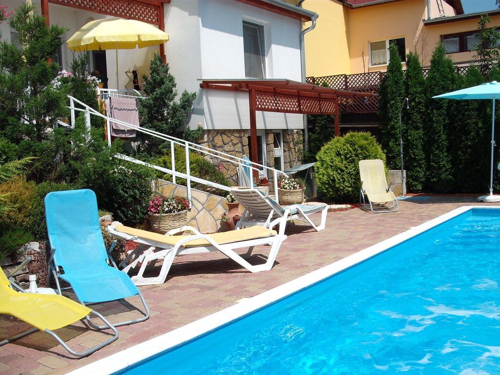 Apart Hevizi Haz Bagian luar foto